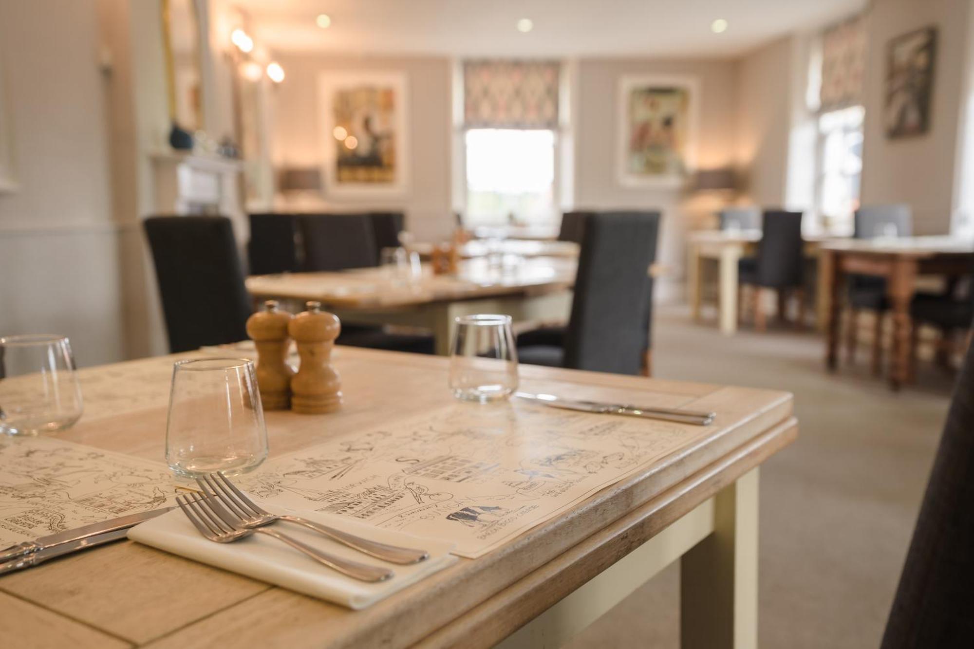The Loddon Swan Bed & Breakfast Ngoại thất bức ảnh