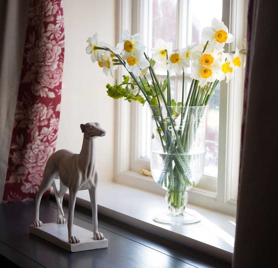 The Loddon Swan Bed & Breakfast Ngoại thất bức ảnh